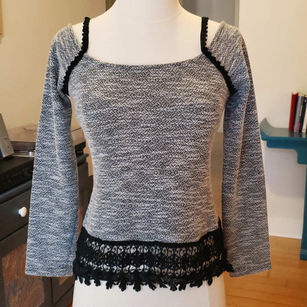 Soieblu Gorgeous LS Top, S
